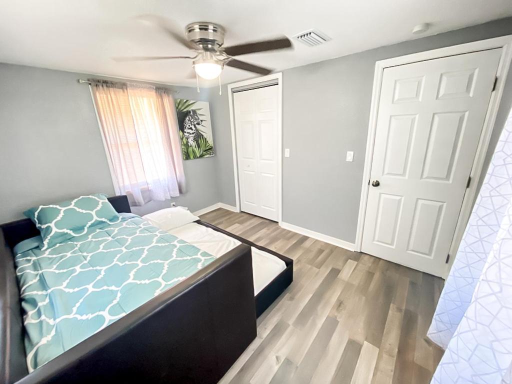 Sarasota Modern, Spacious, Comfy, Queen Beds, Backyard Rental Exterior photo