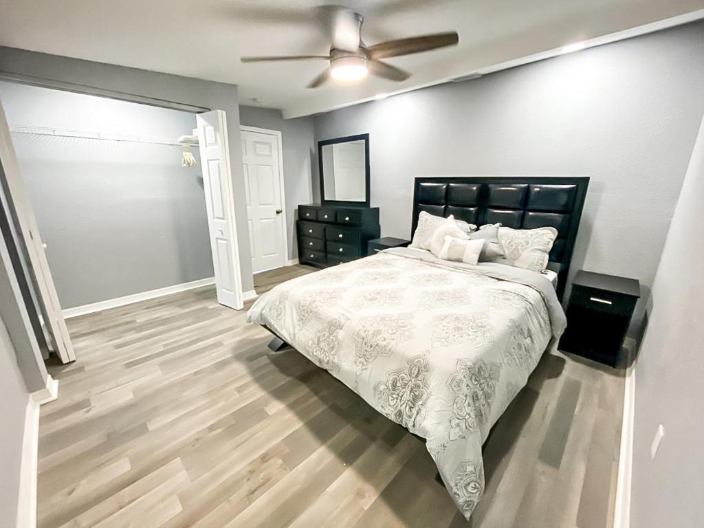 Sarasota Modern, Spacious, Comfy, Queen Beds, Backyard Rental Exterior photo